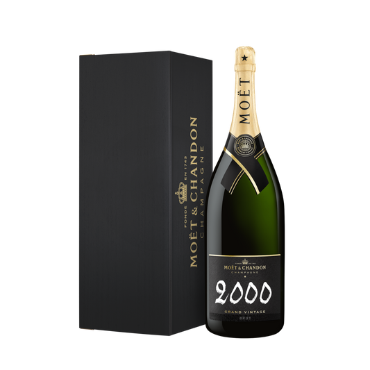 Moët Grand Vintage 2000 with Wooden Giftbox