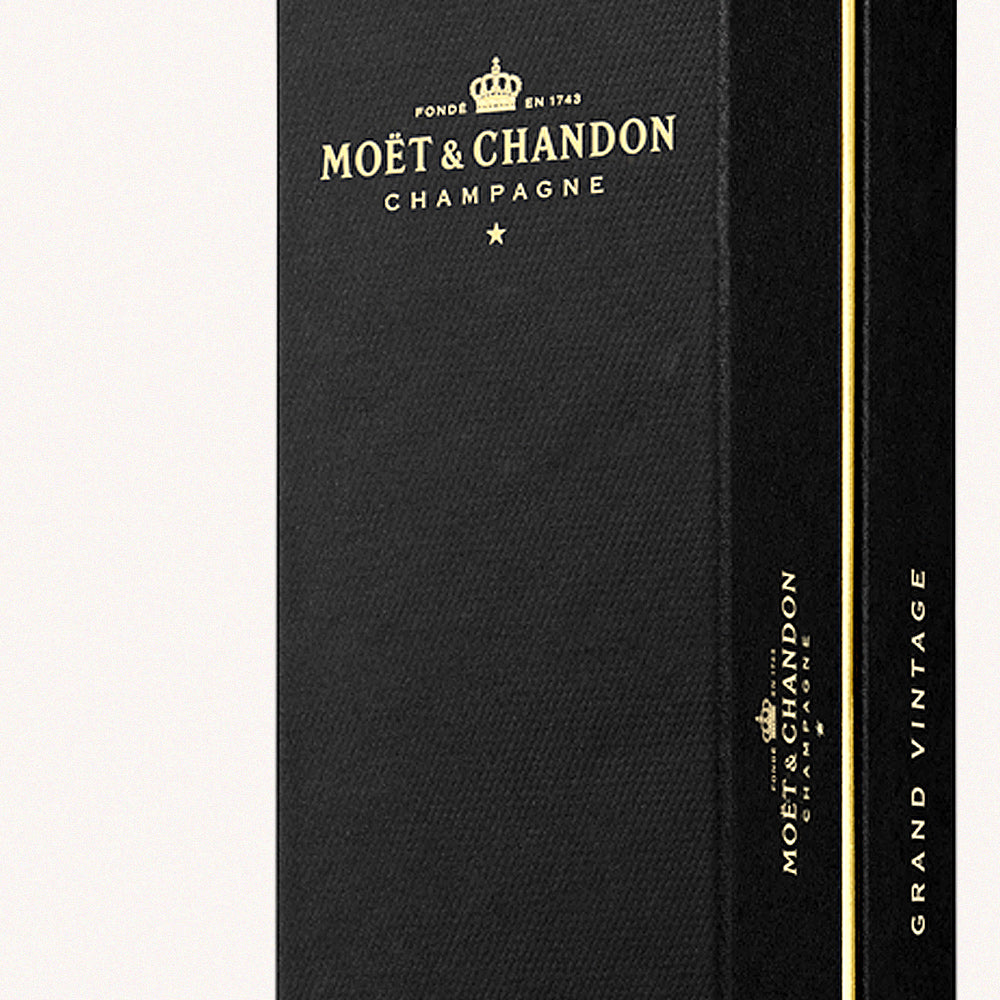 Personalised Moët Grand Vintage 2015 Giftbox